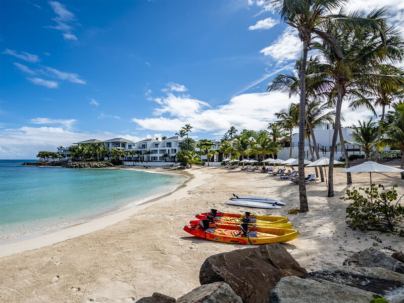 Private island charter from Hodges Bay