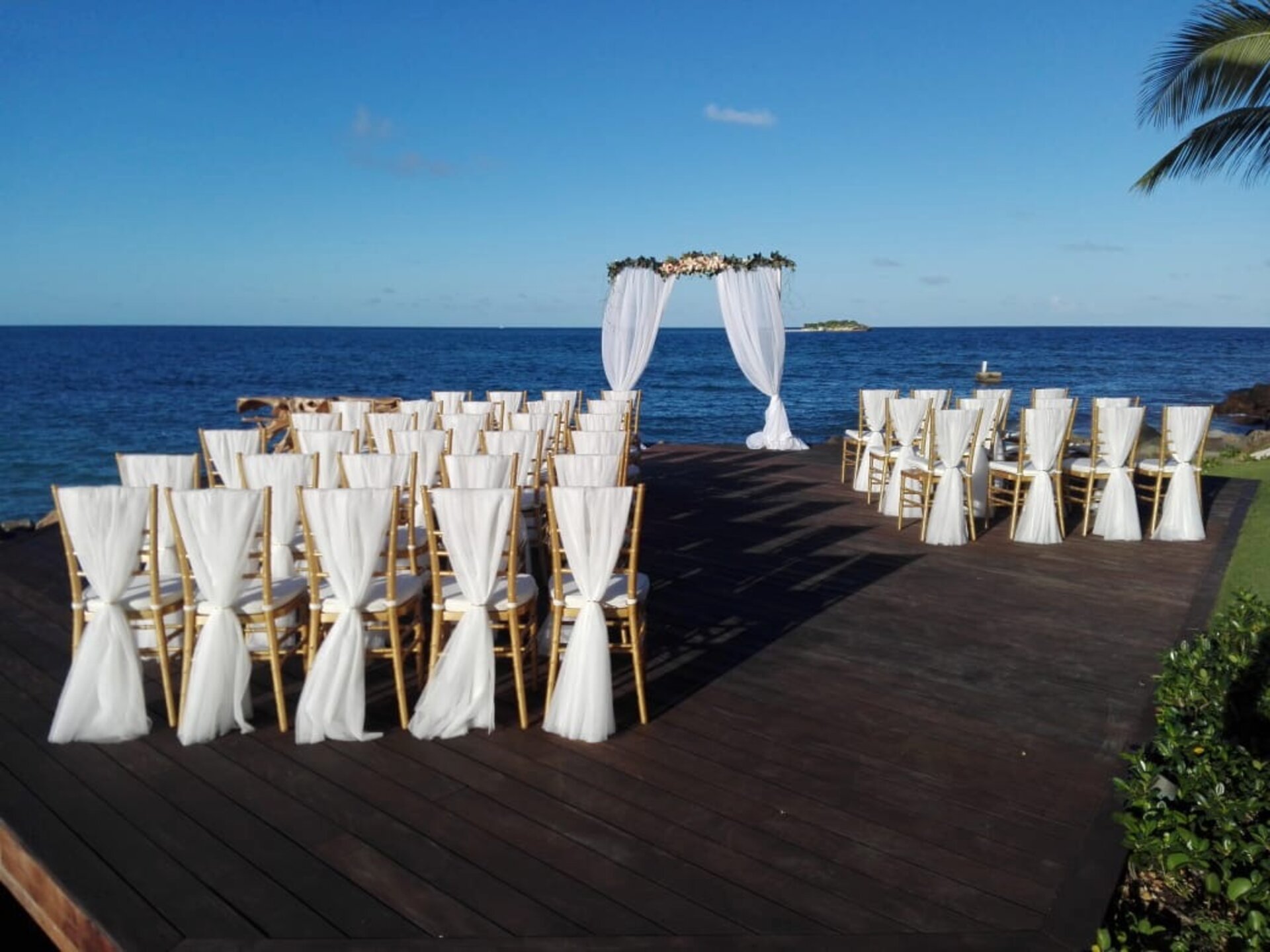 Weddings at Hodges Bay